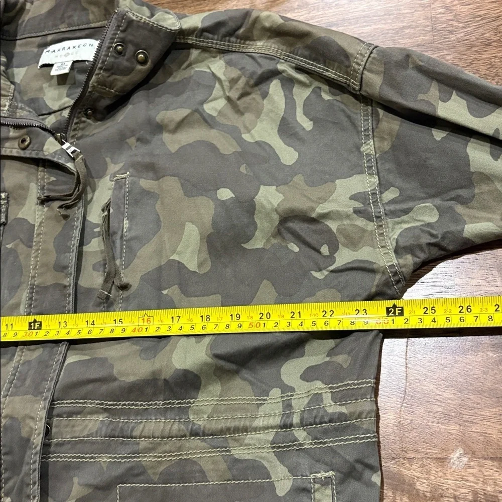 Marrakech Camo Jacket. Medium. Utility jacket. Light weight. Cinched waist